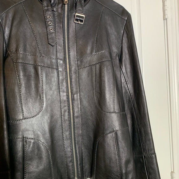 Ladies Black Leather Jacket - Picture 5 of 8